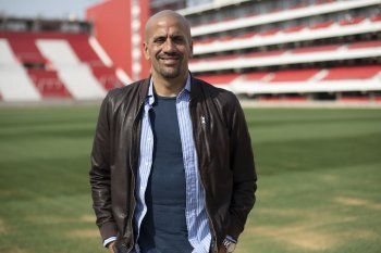 Sebastián Verón sonríe en UNO.