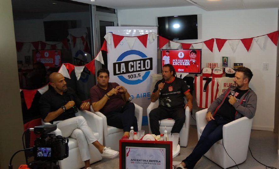 Juan Sebastián Verón y Martín Gorostegui dirigentes de Estudiantes