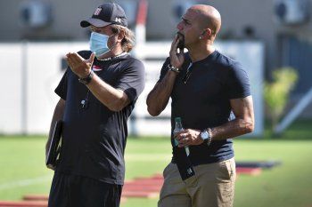 Ricardo Zielinski y Juan Sebastián Verón, en el Country Club de City Bell de Estudiantes