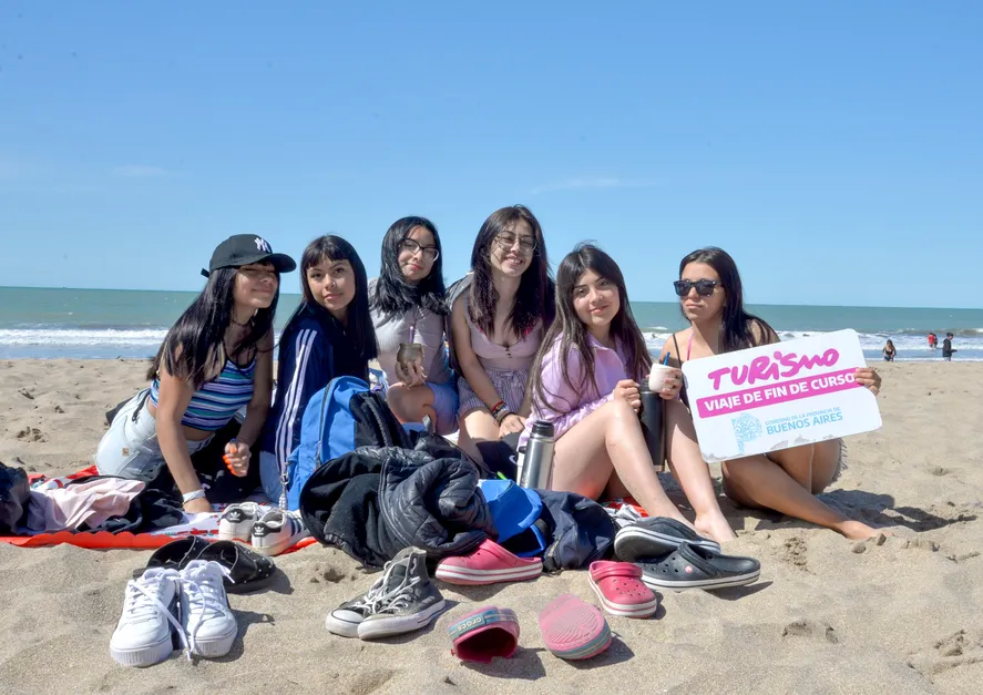 120.000 jóvenes bonaerenses disfrutaron de los Viajes de Fin de Curso gratuitos que ofrece el Gobierno de la provincia de Buenos Aires.