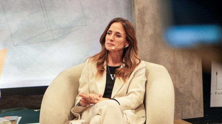 Victoria Tolosa Paz defendió la compra de 160 mil frazadas