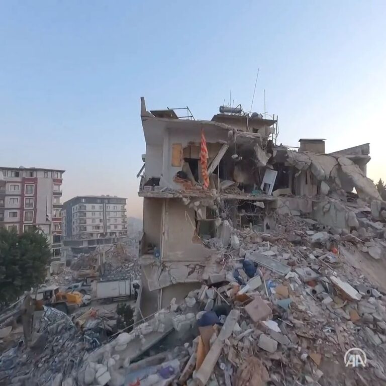 Imágenes impactantes de un drone tras el terremoto en Turquía