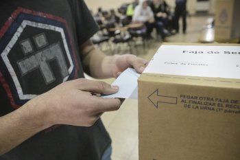 Quienes tengan coronavirus deberán permanecer aislados durante las elecciones.