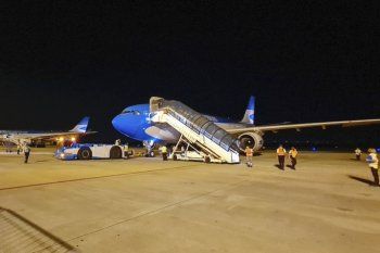 Sputnik V Dos vuelos de Aerolíneas Argentinaspartieron la noche del viernes desde Ezeiza