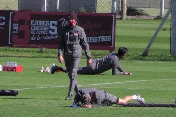 estudiantes sumo dos bajas de ultimo momento