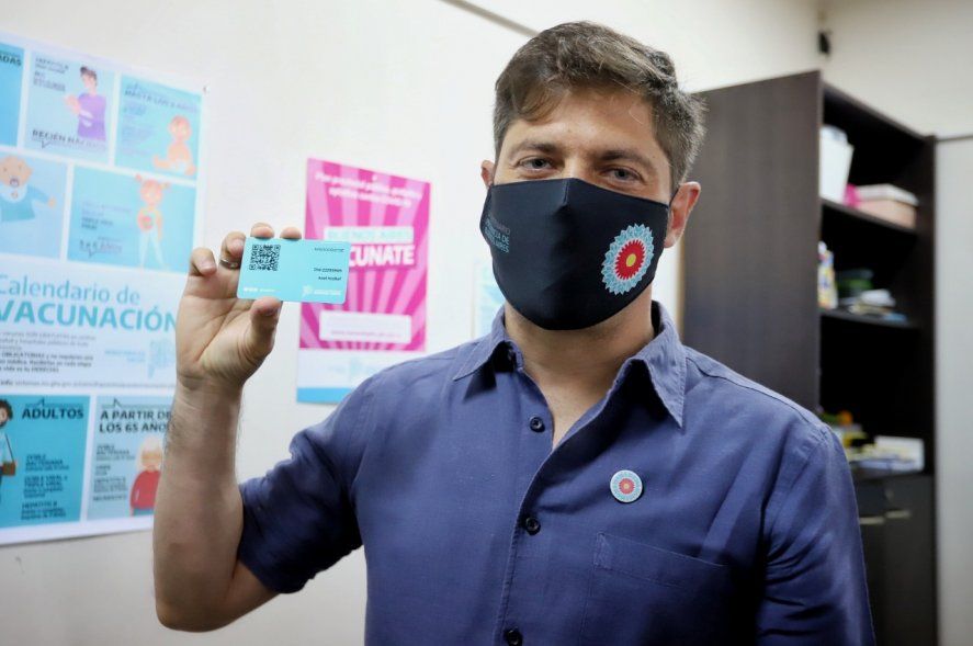 Ya se aplica la vacuna: Kicillof dijo que le tiene una “absoluta confianza”