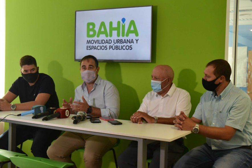 Enojo opositor en Bahía Blanca por la entrega de dos líneas de colectivos