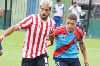 Deian Verón fue parte de la primera victoria de la reserva de Estudiantes.