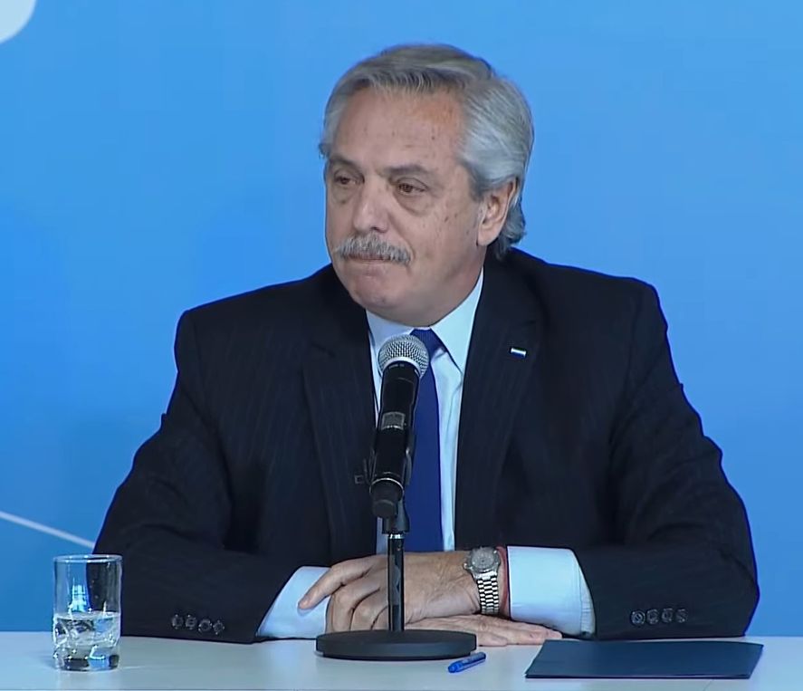 Alberto Fernández durante la inauguración de obras de la Ruta 3