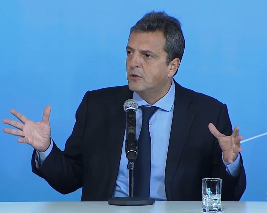 En el lanzamiento de obras de la Ruta 3, Sergio Massa destacó la inversión pública e incendió al macrismo