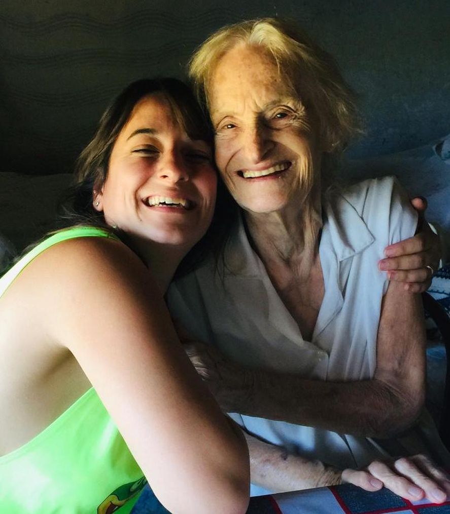 Lucila soñó una noche con su abuela y la inspiró a crear