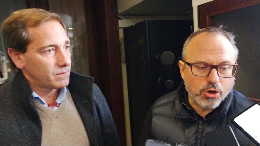 Diego Valenzuela y Julio Garro, intendentes del PRO que pelean por la representación amarilla ante la Provincia