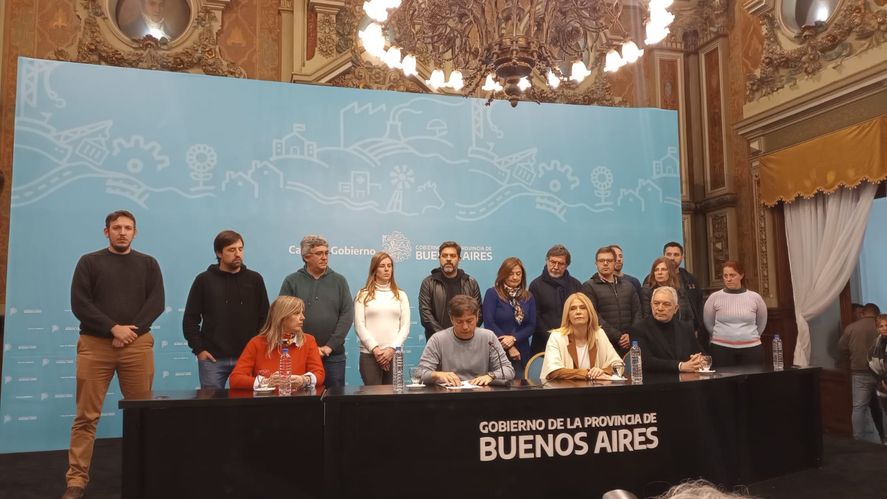 El gobernador Axel Kicillof dijo que no fue un hecho aislado, sino que tiene que ver con un contexto donde se replicaron los discursos de odio. Las imágenes de esta nota fueron tomadas con un Motorola Moto G41.