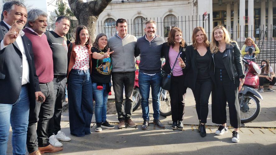Varios funcionarios provinciales se acercaron a 7 y 58 para participar de un nuevo aniversario de La Noche de los Lápices.