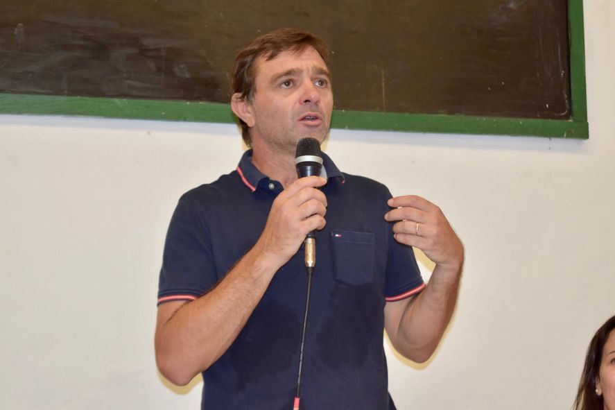 El intendente de Magdalena por la UCR, Gonzalo Peluso, ¿podría ir al Senado?