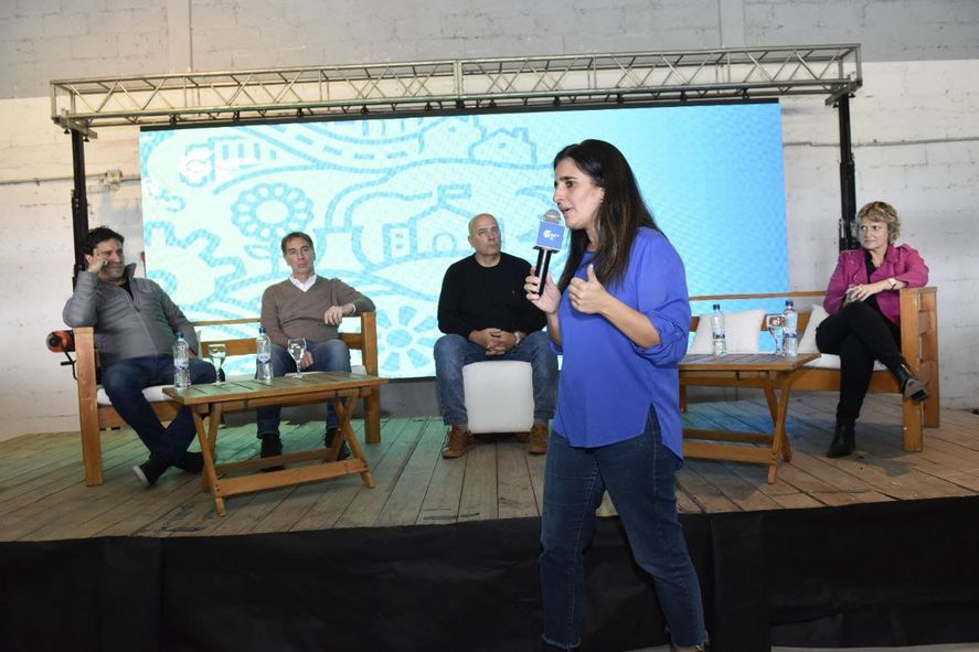 La Coalición Cívica bonaerense convocó a los precandidatos de otros espacios a su encuentro.
