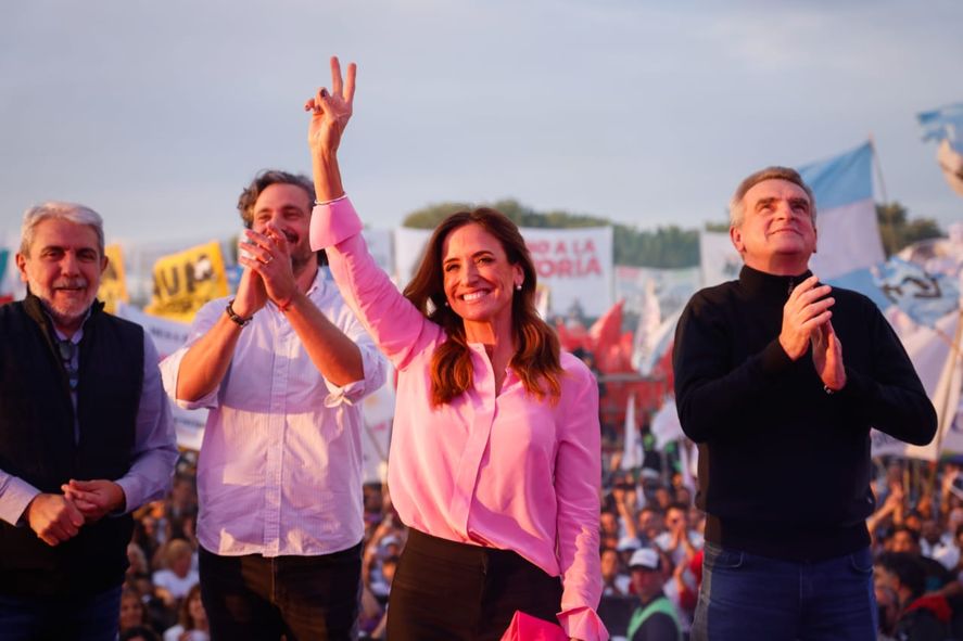 Victoria Tolosa Paz convocó a una multitud en Ensenada