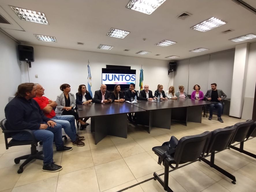 Juntos se entusiasma con unas elecciones desdobladas