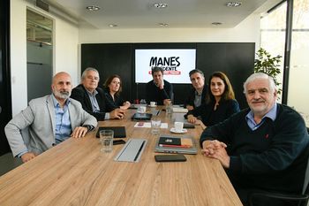 Quiénes son y qué hacen los profesionales que forman el equipo técnico de Facundo Manes