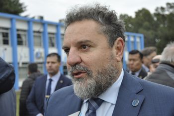 fanazul reavivo la discusion sobre las empresas estatales: era mentira que el problema eran los trabajadores