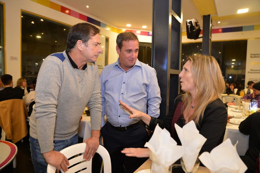 Los referentes de Patricia Bullricha llamaron a cortar boleta por Julio Garro. Los referentes de Patricia Bullricha llamaron a cortar boleta por Julio Garro.
