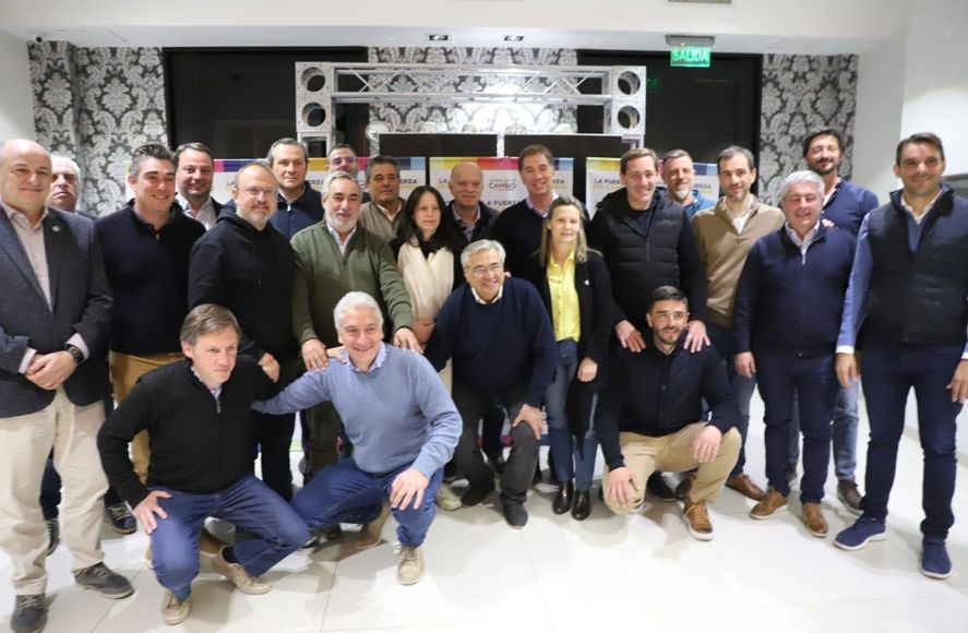 Diego Santilli, Néstor Grindetti y los intendentes del PRO Diego Santilli, Néstor Grindetti y los intendentes del PRO