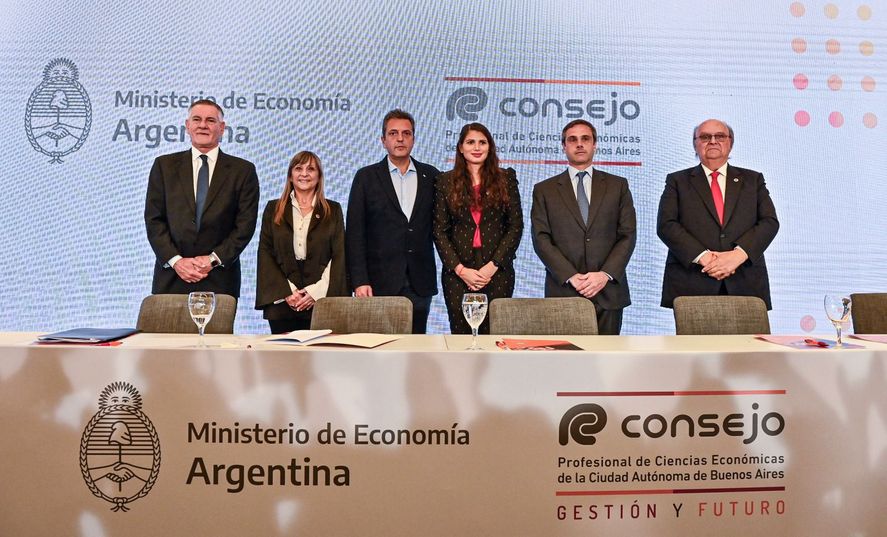  Sergio Massa, anunció nuevas medidas de alivio fiscal para profesionales, monotributistas y Pymes