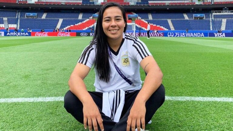 Sorpresa en el fútbol femenino: se retiró Yael Oviedo