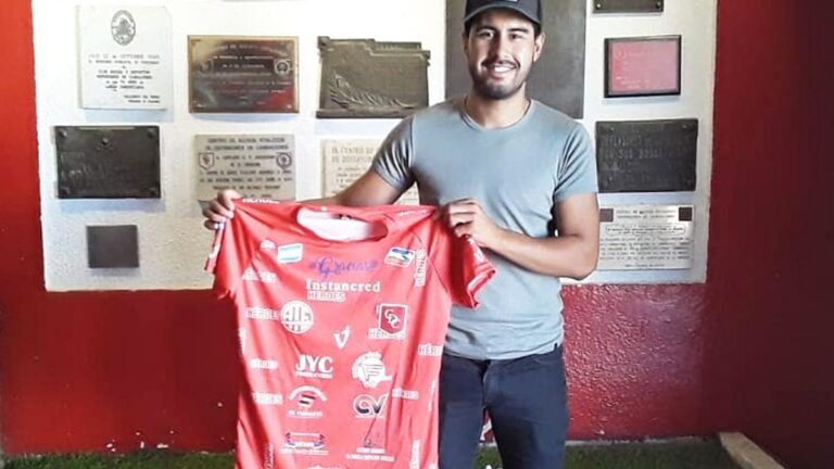Ybares puso la firma como jugador de Cambaceres