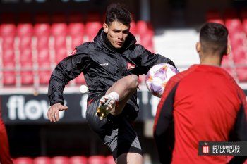 Franco Zapiola se meterá entre los once en Estudiantes (Prensa EDLP)