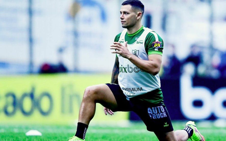 Gimnasia va por Mauro Zárate luego de la partida de Luis Rodríguez.
