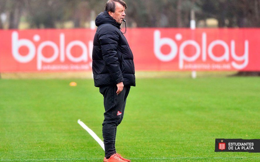 Ricardo Zielinski, entrenador de Estudiantes, en el Country de City Bell.