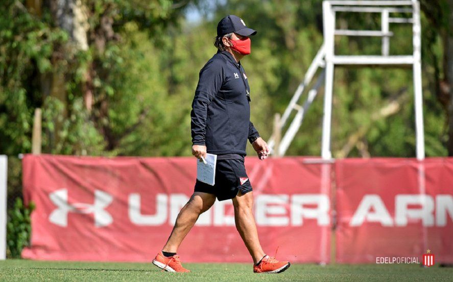 Ricardo Zielinski entrenador de Estudiantes en City Bell