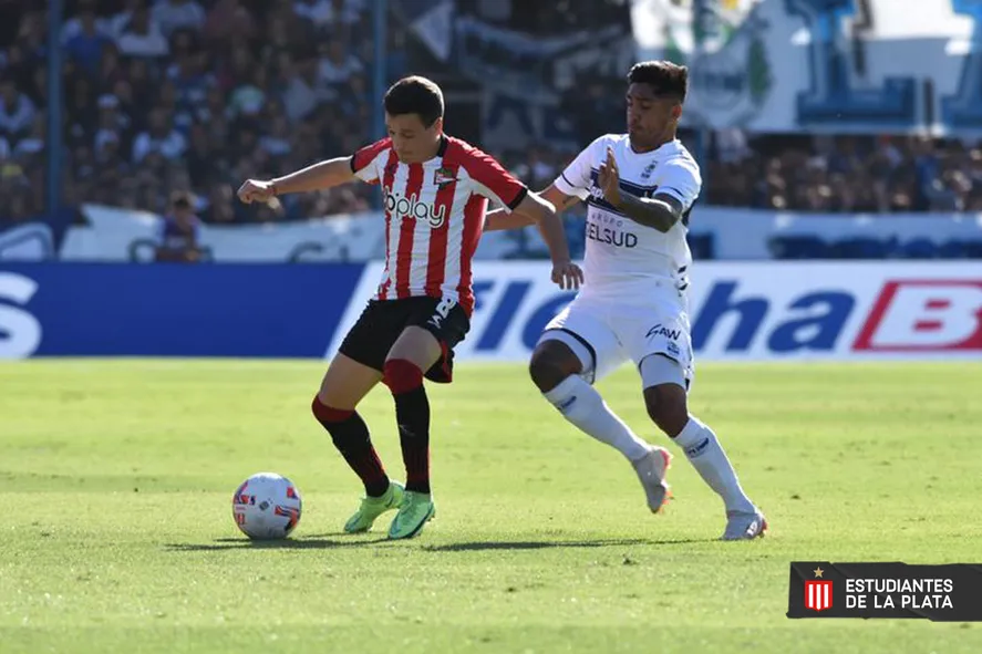 El fútbol argentino se queda sin titular de APREVIDE en el mismo día del comienzo del torneo y a 48 horas del clásico platense.