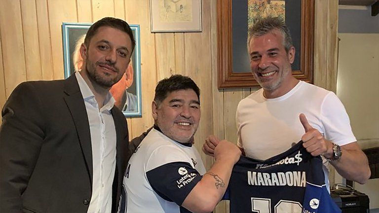 Diego Maradona técnico de Gimnasia