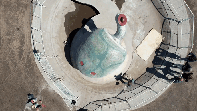 ¿Todavía no la viste? Mirá la mega estatua de Manuelita en Pehuajó. ¿Todavía no la viste? Mirá la mega estatua de Manuelita en Pehuajó.