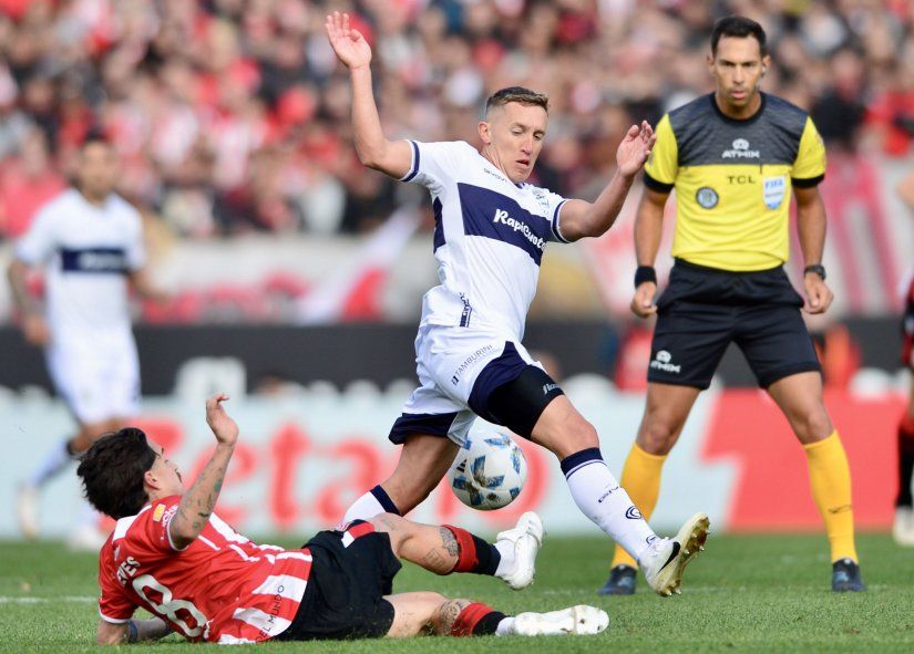 Aquel Clásico Platense, con derrota de Gimnasia ante Estudiantes en UNO Aquel Clásico Platense, con derrota de Gimnasia ante Estudiantes en UNO