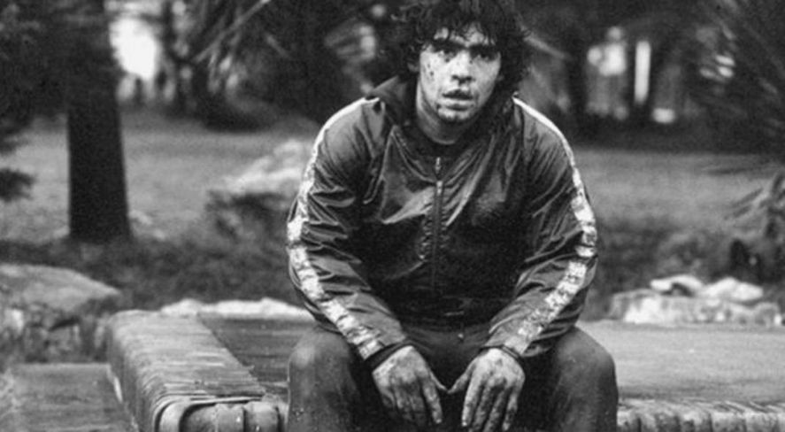 Un joven Diego Maradona se entregó al trabajo de Fernando Signorini, ambos marcaron un camino sin antecedentes.