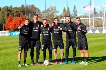 La Selección Argentina disfruta de la sonrisa de Messi y el buen clima en Ezeiza.