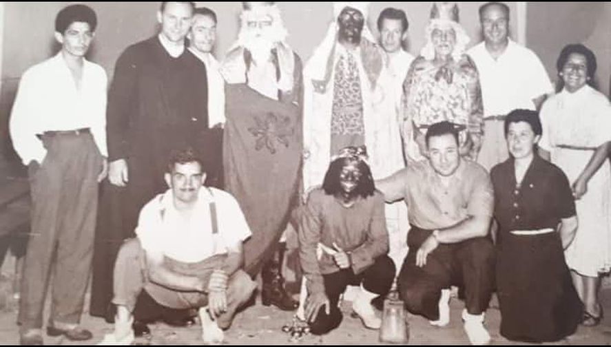 La tradición en Los Hornos ya tiene 69 años celebrando junto a los vecinos de sus distintos barrios La tradición en Los Hornos ya tiene 69 años celebrando junto a los vecinos de sus distintos barrios