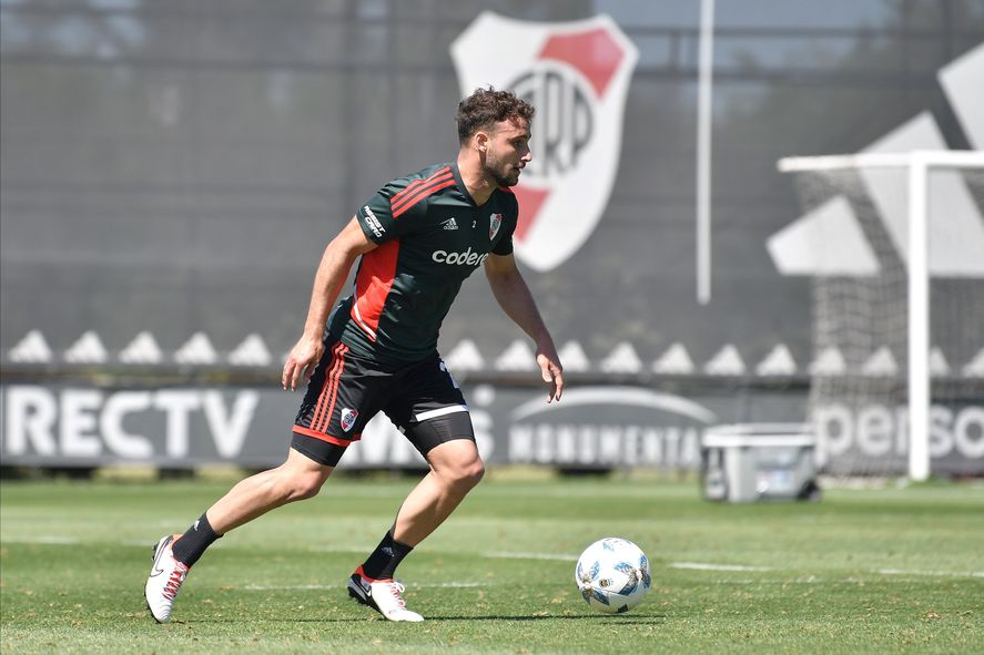 Boselli, mientras tanto, se entrena con River. Boselli, mientras tanto, se entrena con River.