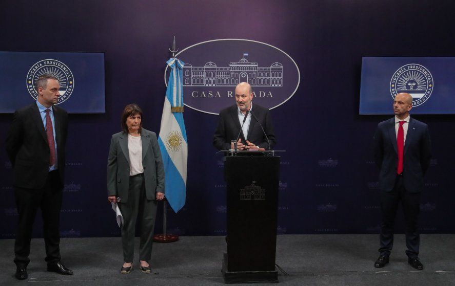 Sin resolver el conflicto gremial, el Gobierno Nacional busca normalizar la actividad de los aeropuertos.