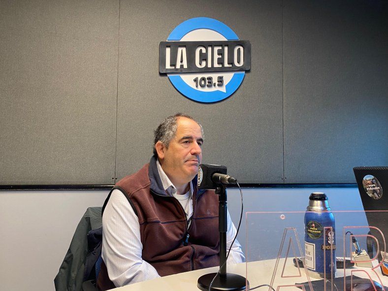 El economista y docente universitario Agustín Lodola en FM Cielo. El economista y docente universitario Agustín Lodola en FM Cielo.