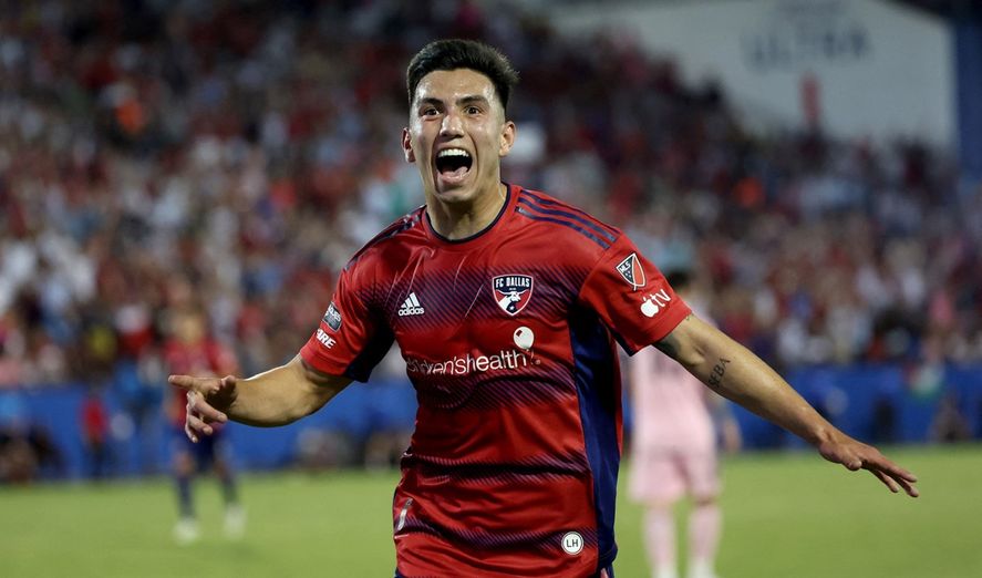 Alan Velasco viene de jugar poco en 2024 por culpa de una dura lesión. Alan Velasco viene de jugar poco en 2024 por culpa de una dura lesión.