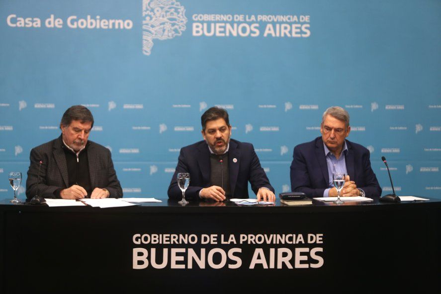 Alberto Sileoni anunció la extensión de la jornada escolar en más de 100 escuelas bonaerenses.