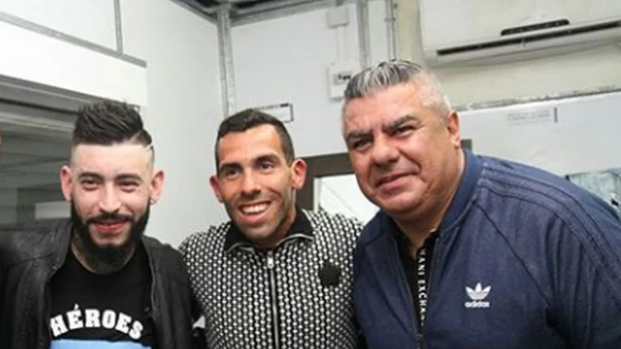 Otros tiempos: Tapia y Tévez supieron ser amigos personales. Otros tiempos: Tapia y Tévez supieron ser amigos personales.