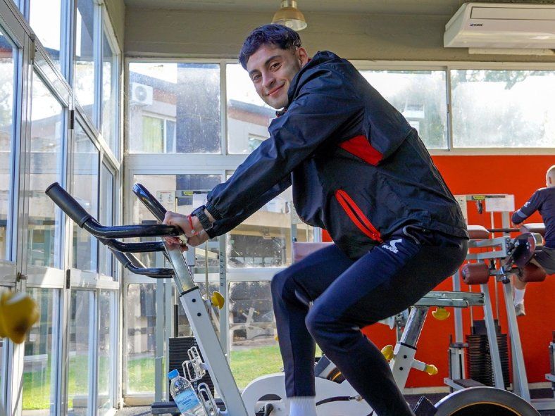 Javier Altamirano volvió a entrenar en Estudiantes (Foto: EdelpOficial) Javier Altamirano volvió a entrenar en Estudiantes (Foto: EdelpOficial)
