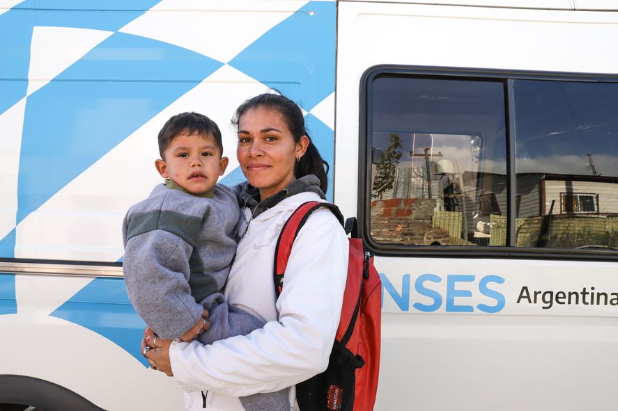 La Anses dispuso un nuevo aumento en las asignaciones familiares a partir de octubre. La Anses dispuso un nuevo aumento en las asignaciones familiares a partir de octubre.