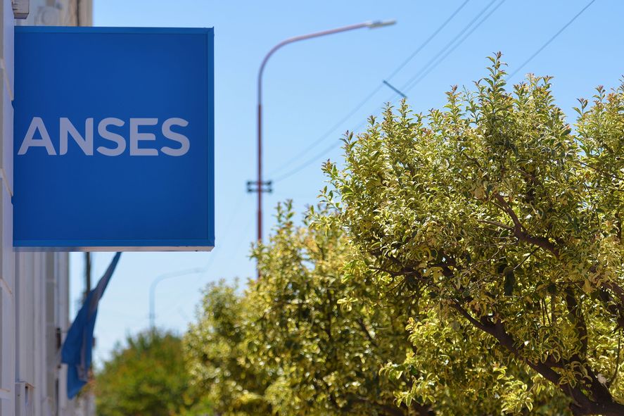 Anses: quiénes cobran hoy, 26 de enero, jubilaciones y pensiones, AUH, AUE, SUAF Anses: quiénes cobran hoy, 26 de enero, jubilaciones y pensiones, AUH, AUE, SUAF