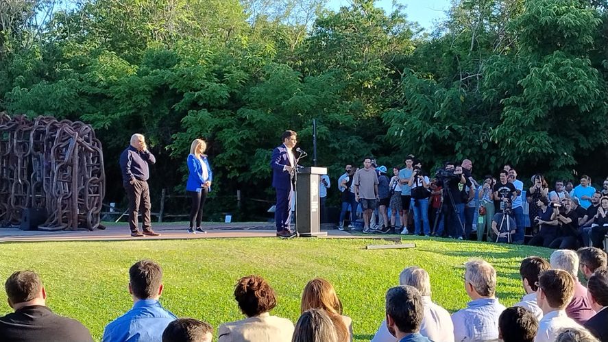 Axel Kicillof lideró un acto por la soberanía y cargó contra Milei: 
